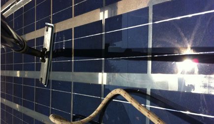 Nettoyage panneaux solaires photovoltaïque
